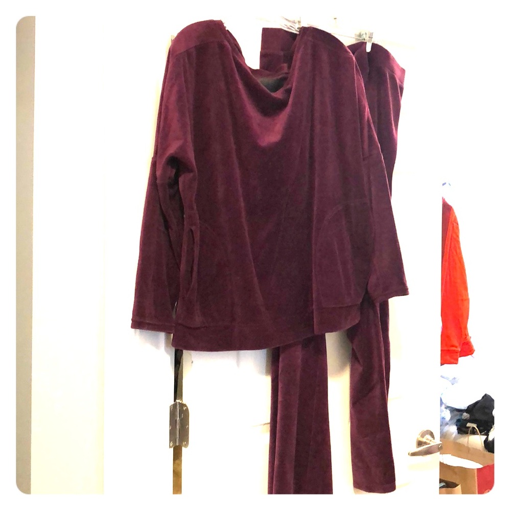 Victoria Secret Velour XL sweat suit